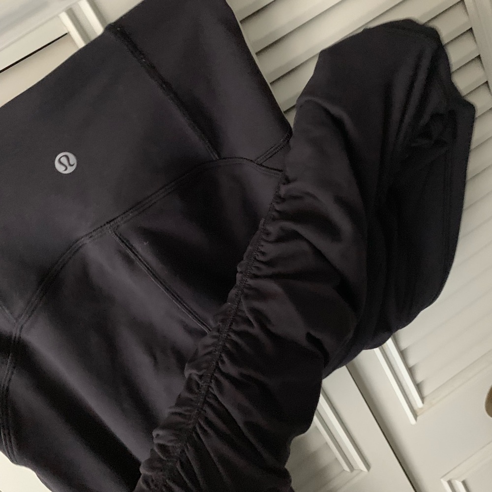 Lululemon Ready to Rulu tight - WORN ONLY TWICE - Picture 1 of 6